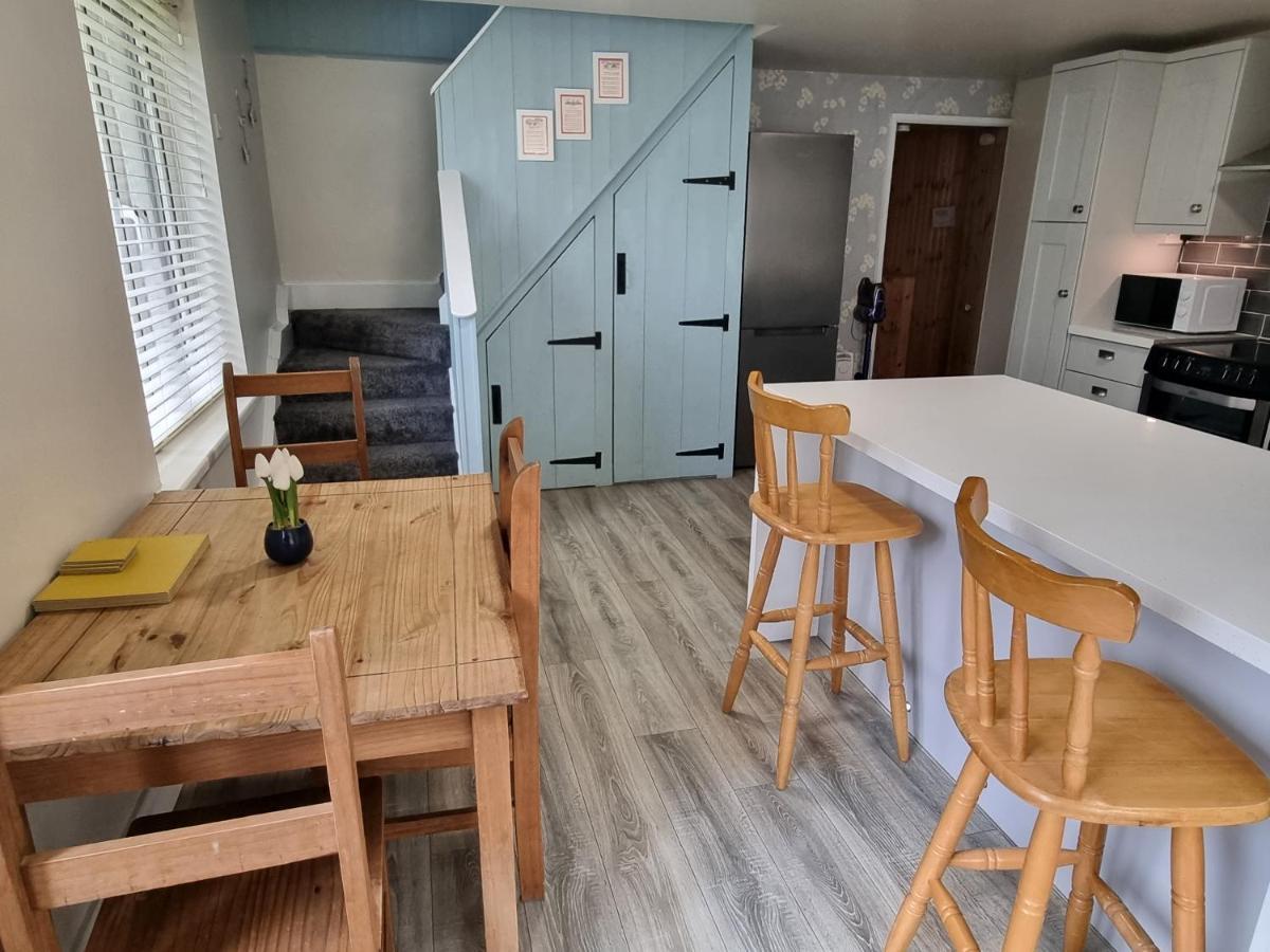 Oak Cottage Ashford Екстериор снимка